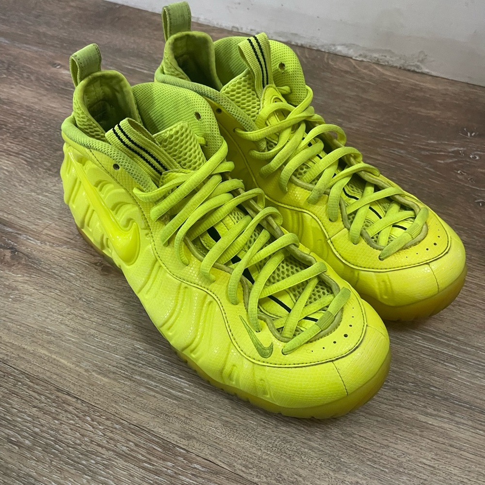 NIKE AIR FOAMPOSITE PRO VOLT NEON YELLOW PENNY ONE 1 624041-700 Size 9.5